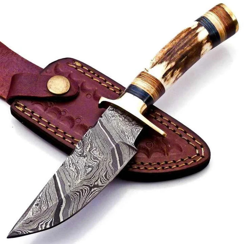 Custom Hand forged Damascus steel Hunting knife With Deer Antler Brass Guard Camping knife Leather Sheath