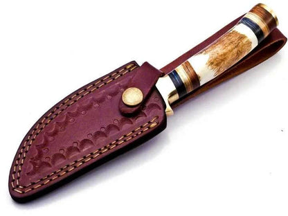 Custom Hand forged Damascus steel Hunting knife With Deer Antler Brass Guard Camping knife Leather Sheath